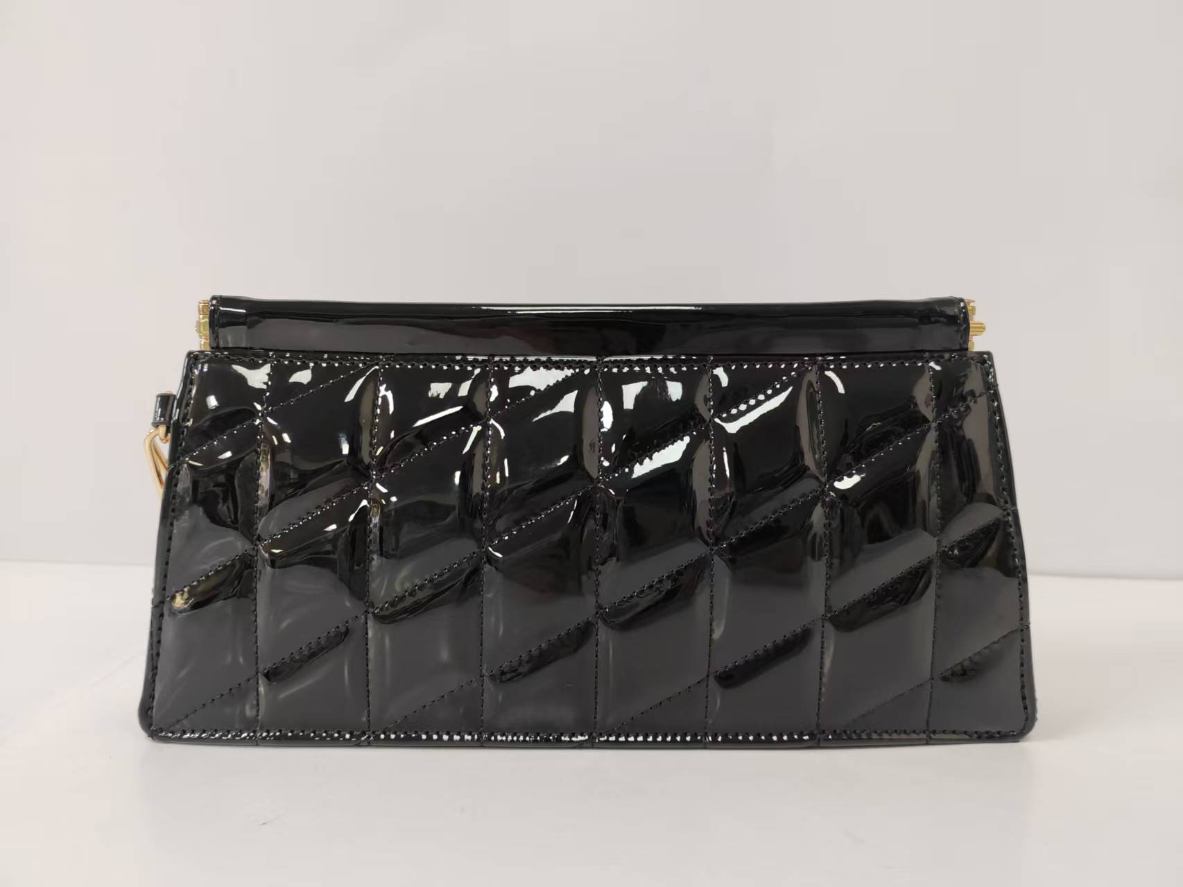 Custom handbag sample — TPH324-0081A-95 detail view